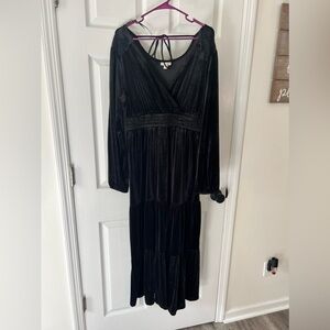 Knox Rose Velvet Dress